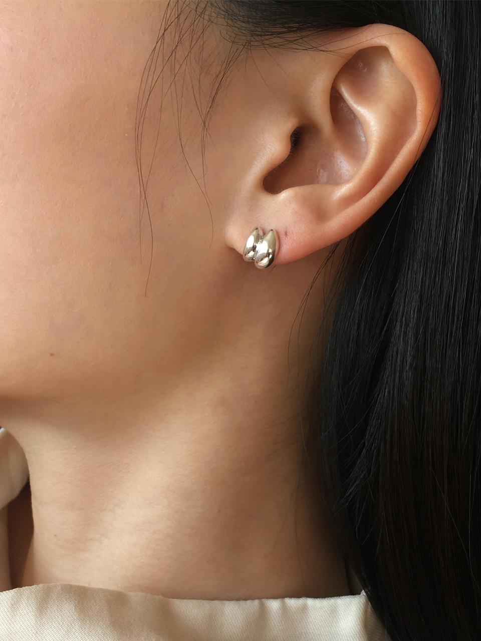 canal earring  silver