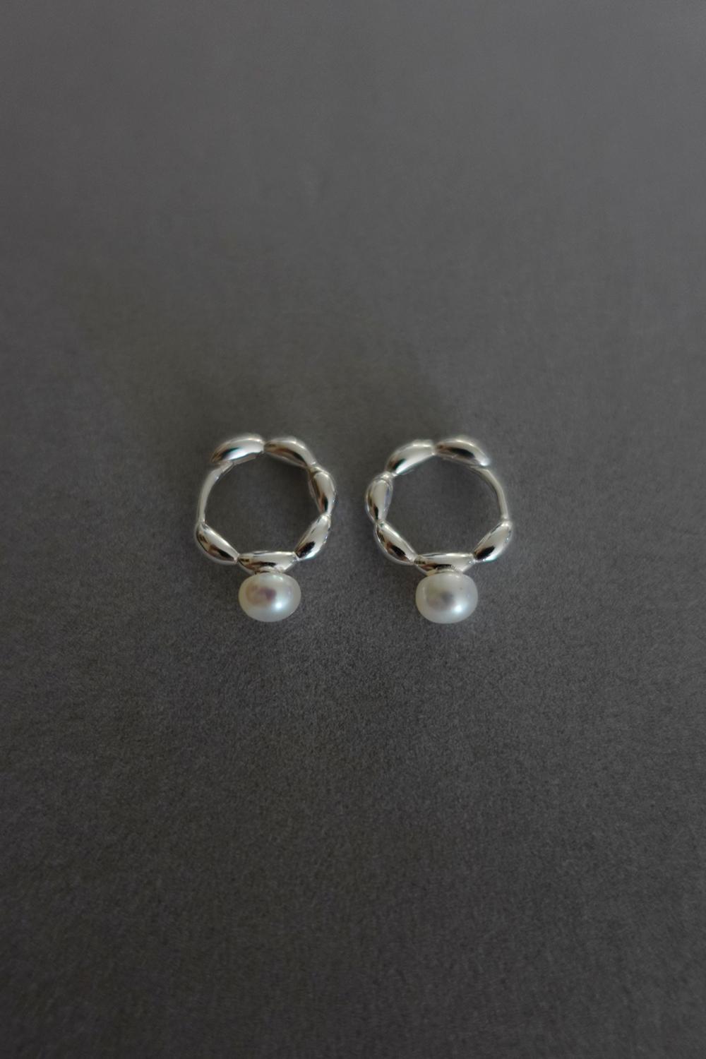 24PF Rice Pearl Earring