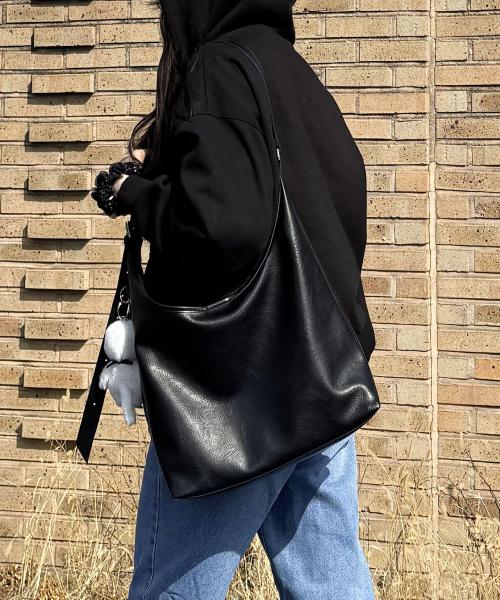 레더 숄더&크로스백 루즈핏 - 블랙