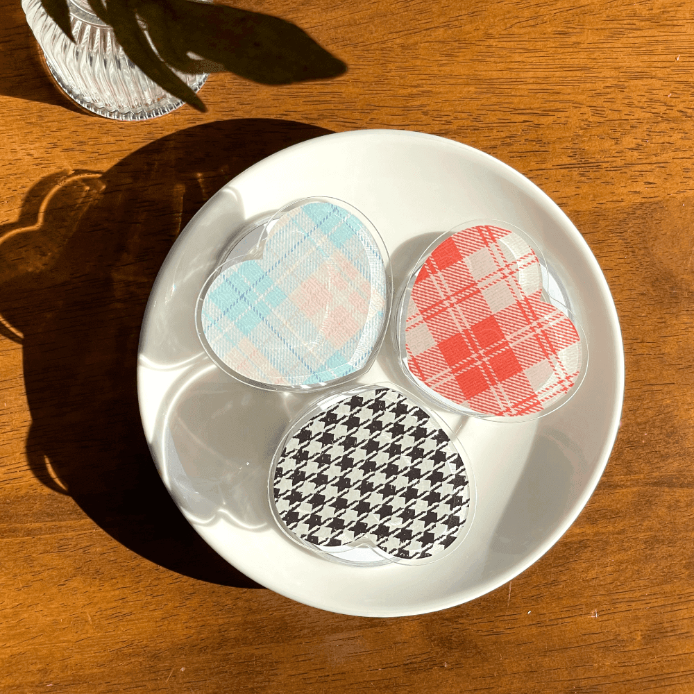 [믹] 체크 하트 아크릴톡 맥세이프톡