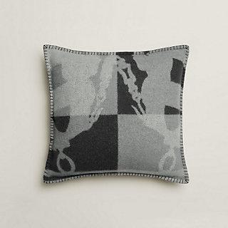 クッション 《ブリッド・ドゥ・ガラ》