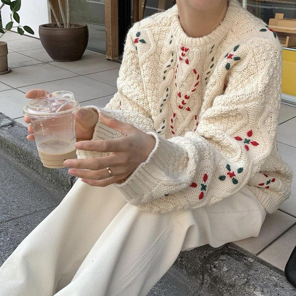 Feb11 페브러리11 핸드케이블니트 여자꽈배기니트