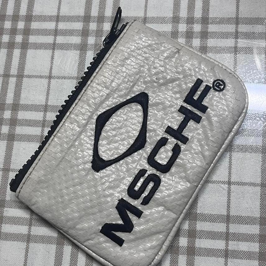 미스치프 지갑
