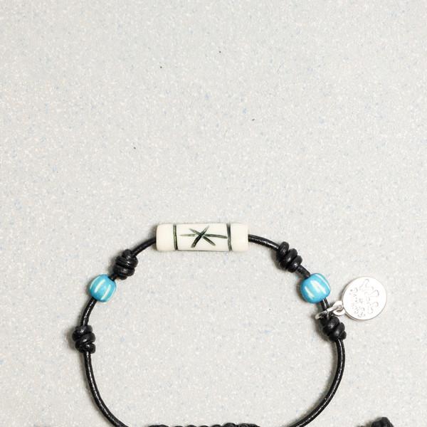 프레잉 팔찌 화이트