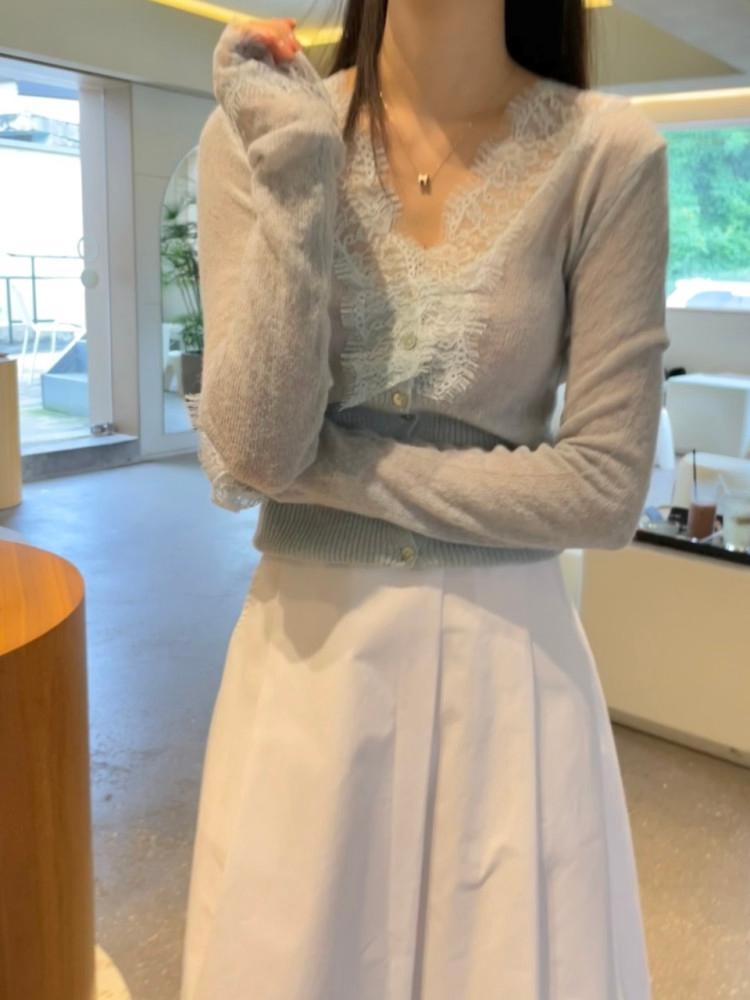 비쥬 레이스 브이넥 자개단추 하객룩 긴팔 슬림 가을 여성 숏 가디건