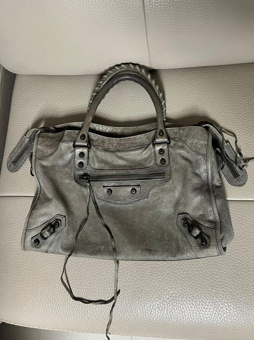 발렌시아가 모터백 | 후루츠패밀리