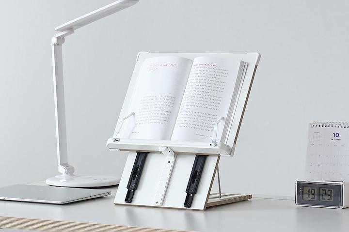 [10%쿠폰]1단 원목 높이조절 독서대 필기대 북스탠드 책받침대 2colors PL34