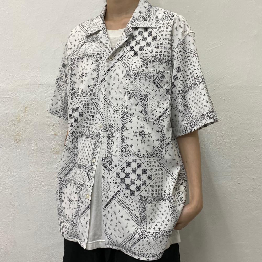 [중고] 빔즈(BEAMS) 화이트컬러 폴리에스터 페이즐리패턴 오픈 반팔 셔츠