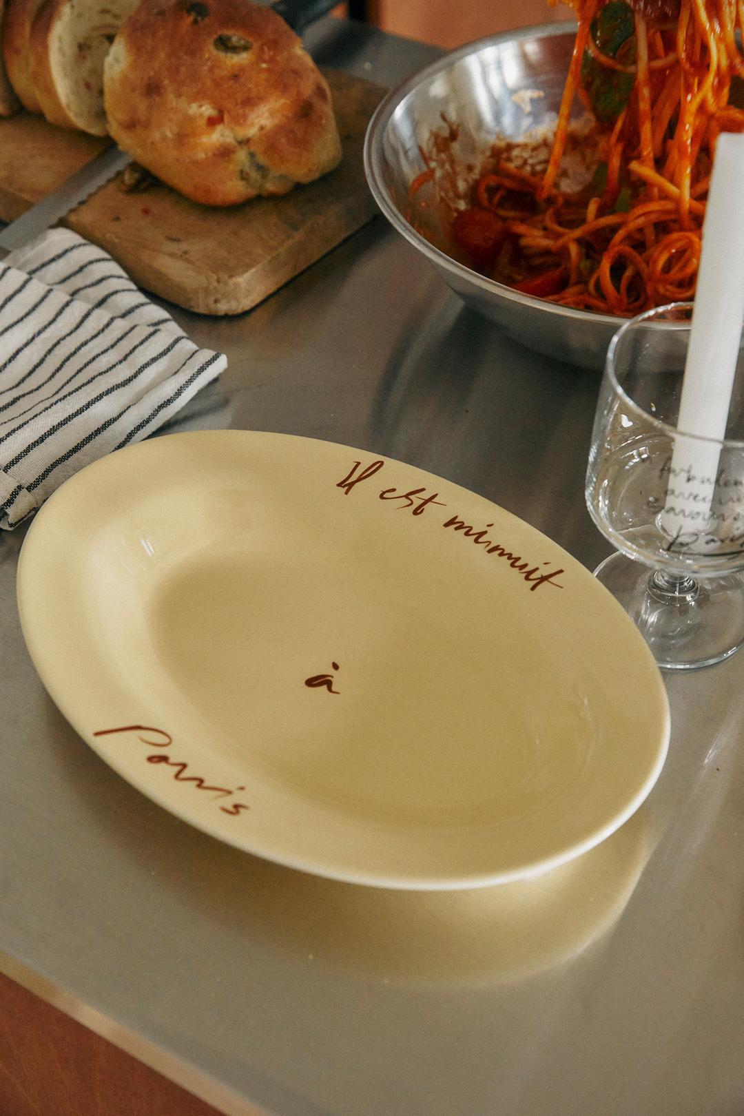 Midnight Stoneware Plate (Oval)