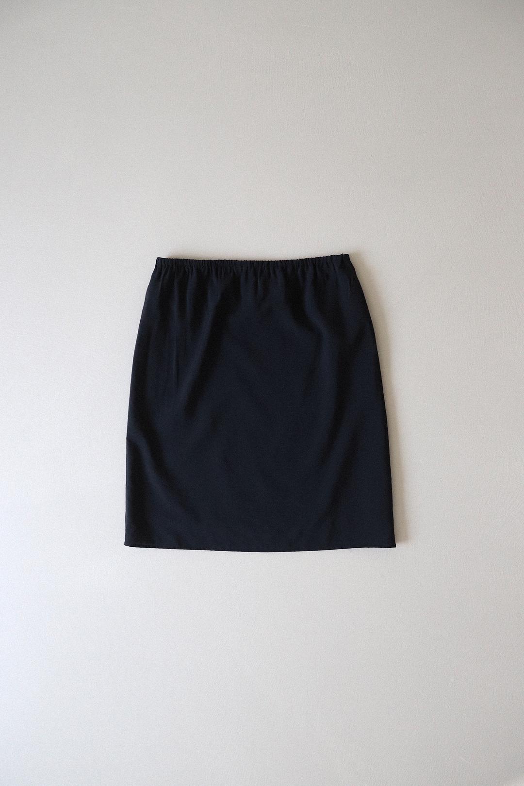 SOFT SHEER SKIRT - DEEP NAVY