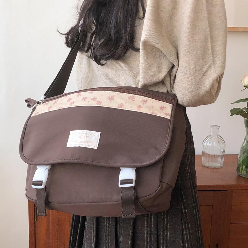 Bon voyage messenger bag_vintage brown