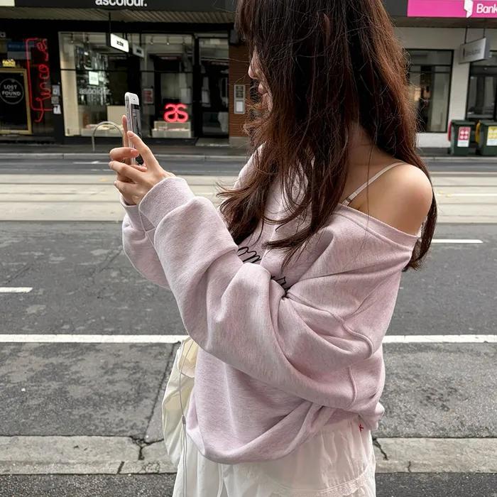 [5차]Cut-off one shoulder sweatshirt_melange pink