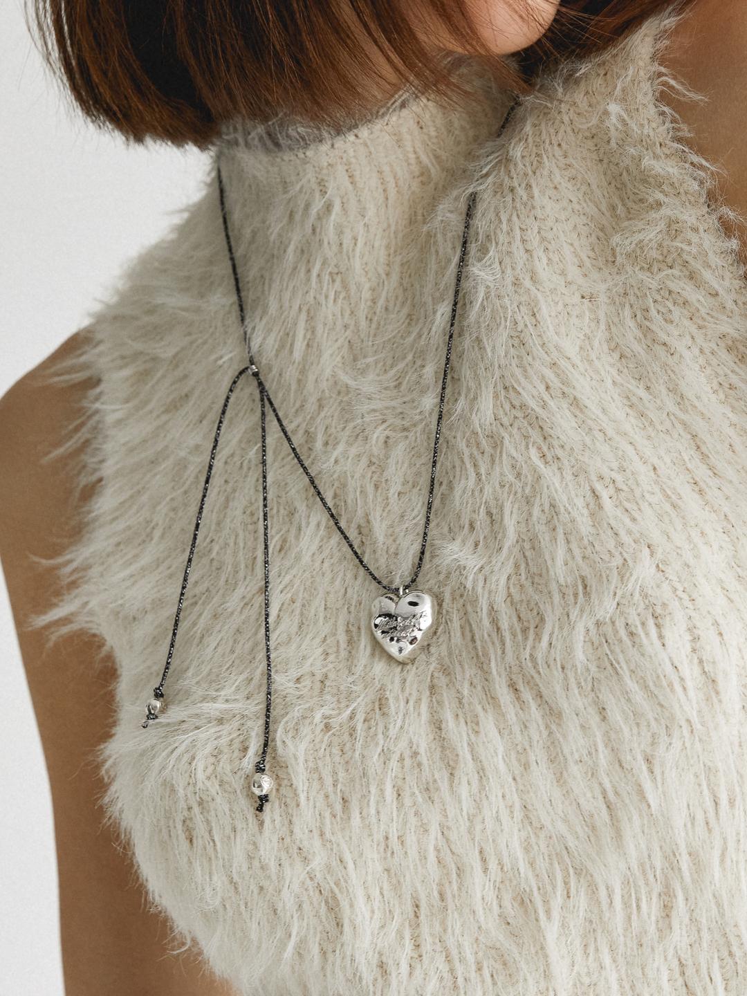 bumpy love string necklace