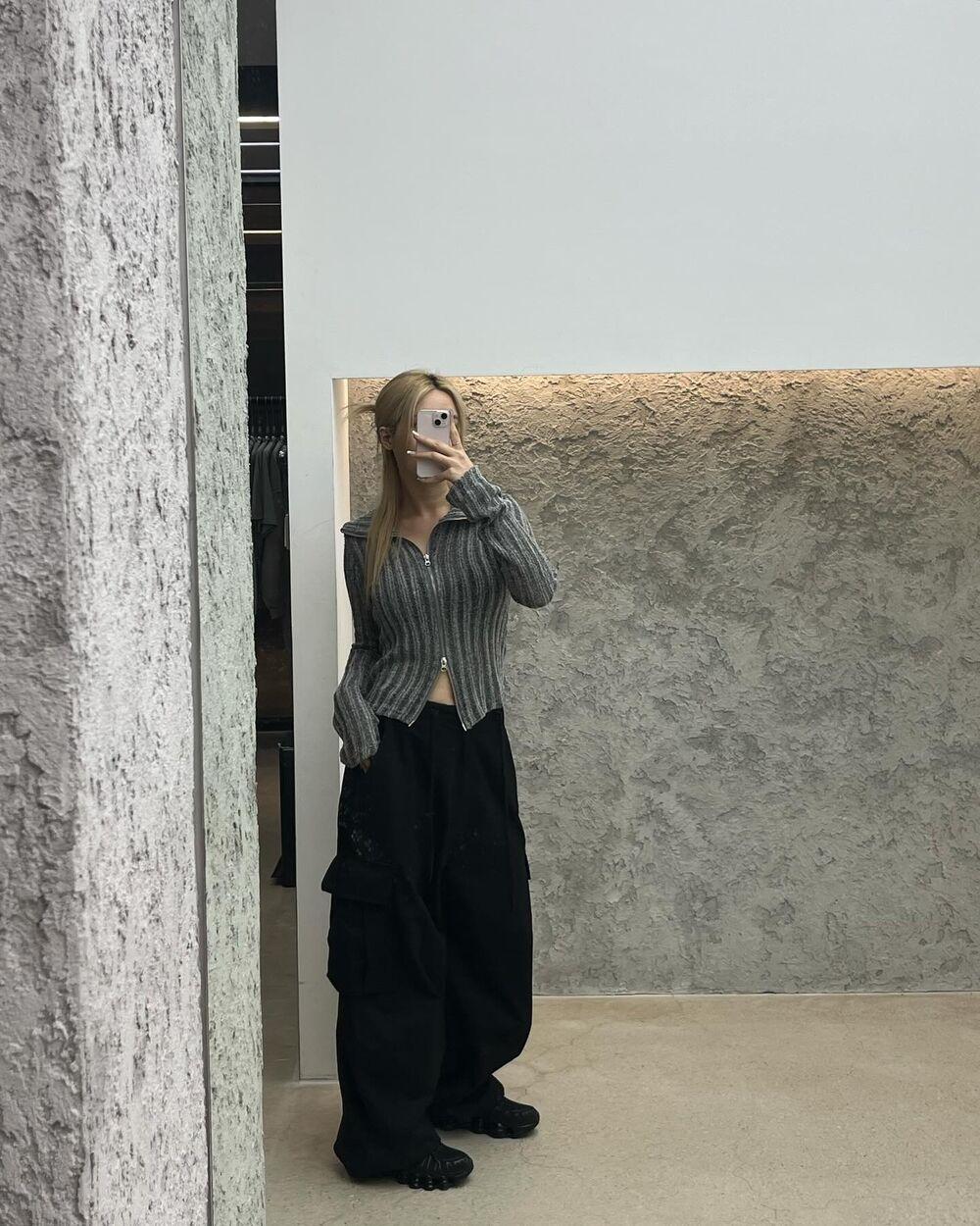 [ 얇음+시스루 신축성 매우 좋음 ] Two-way see-through zip-up