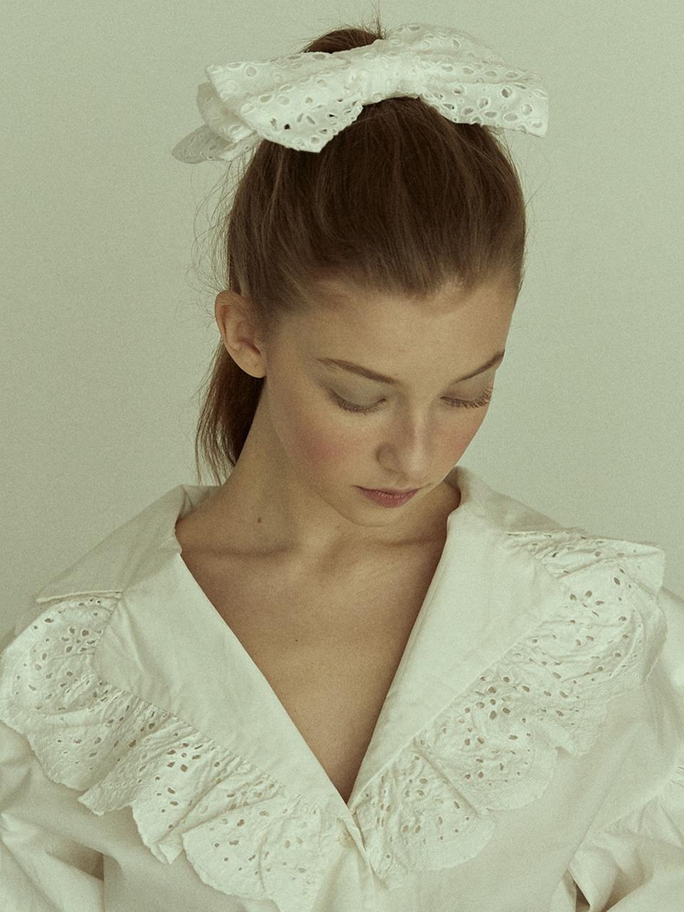 Triple Eyelet Ribbon Hair Pin