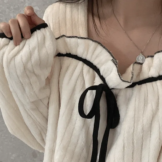 [당일출고-핑크/화이트] 러블리 극세사 프릴 리본 수면 파자마 잠옷 세트 (4컬러)