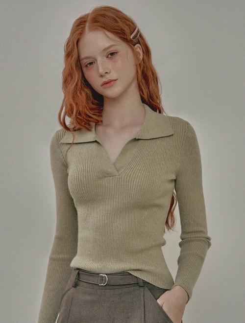 새러소타 오픈 카라 골지 니트