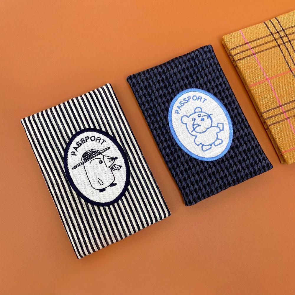 어디가니 여권커버 이니셜 케이스