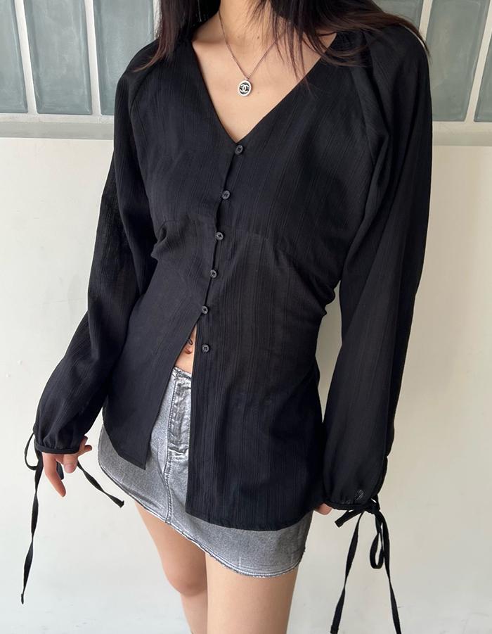 Soft v-neck long blouse