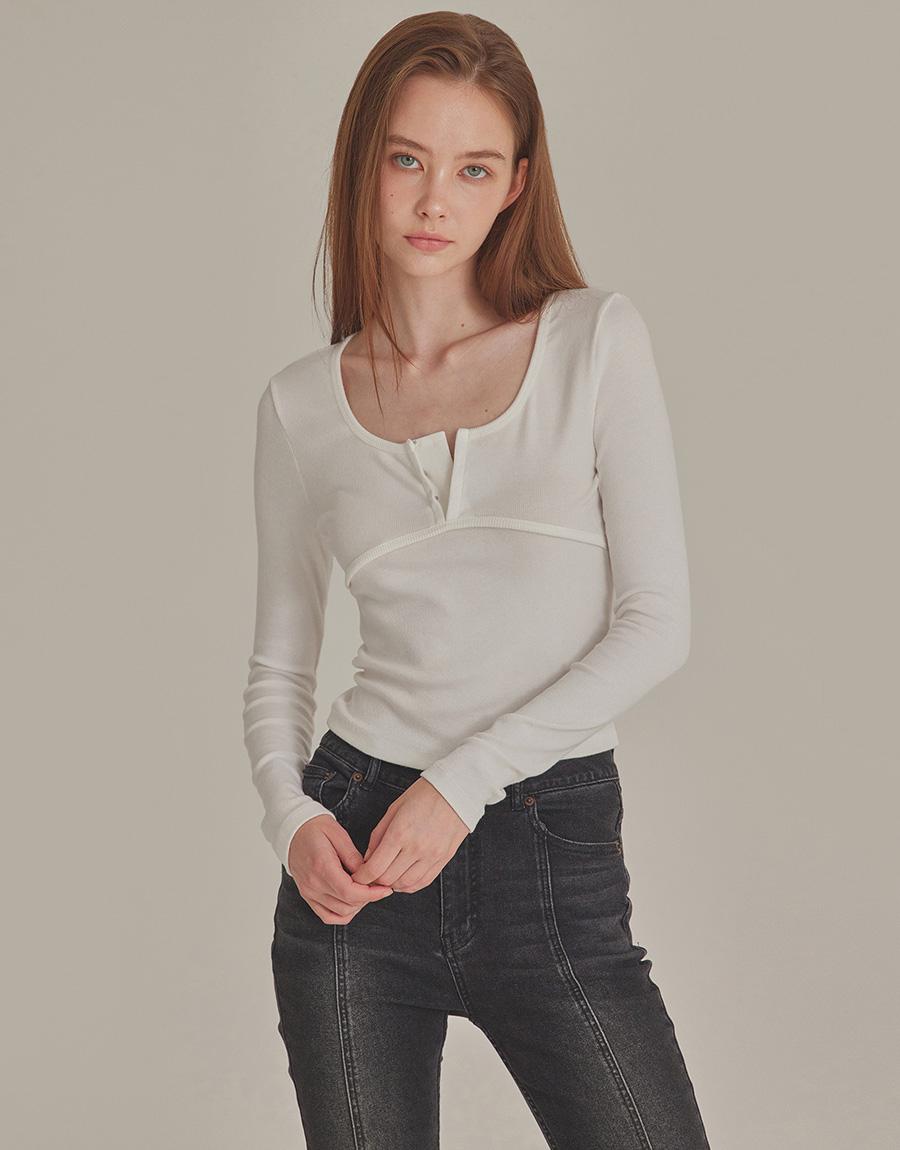 [면모달혼방] HOOK CLOSURE SCOOP NECK TOP