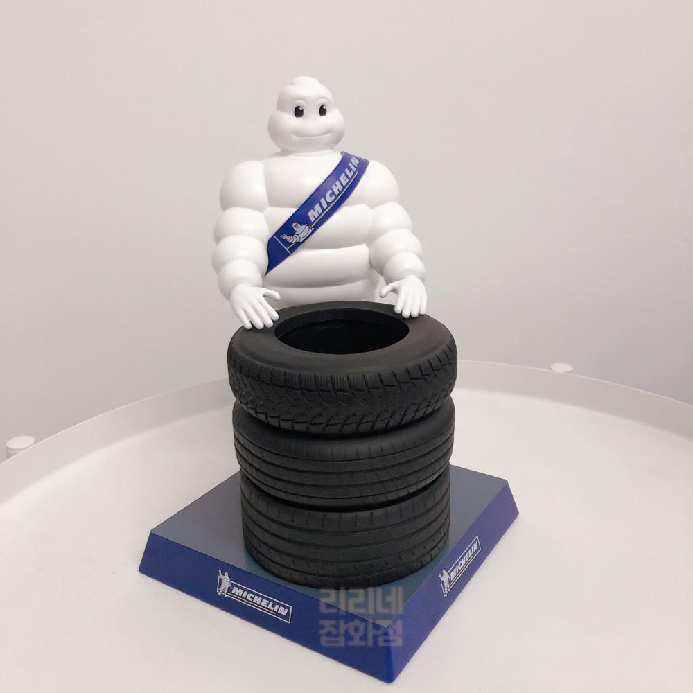 미쉐린타이어 피규어 수납통 연필꽂이 볼펜 미세린 탁상용 펜꽂이