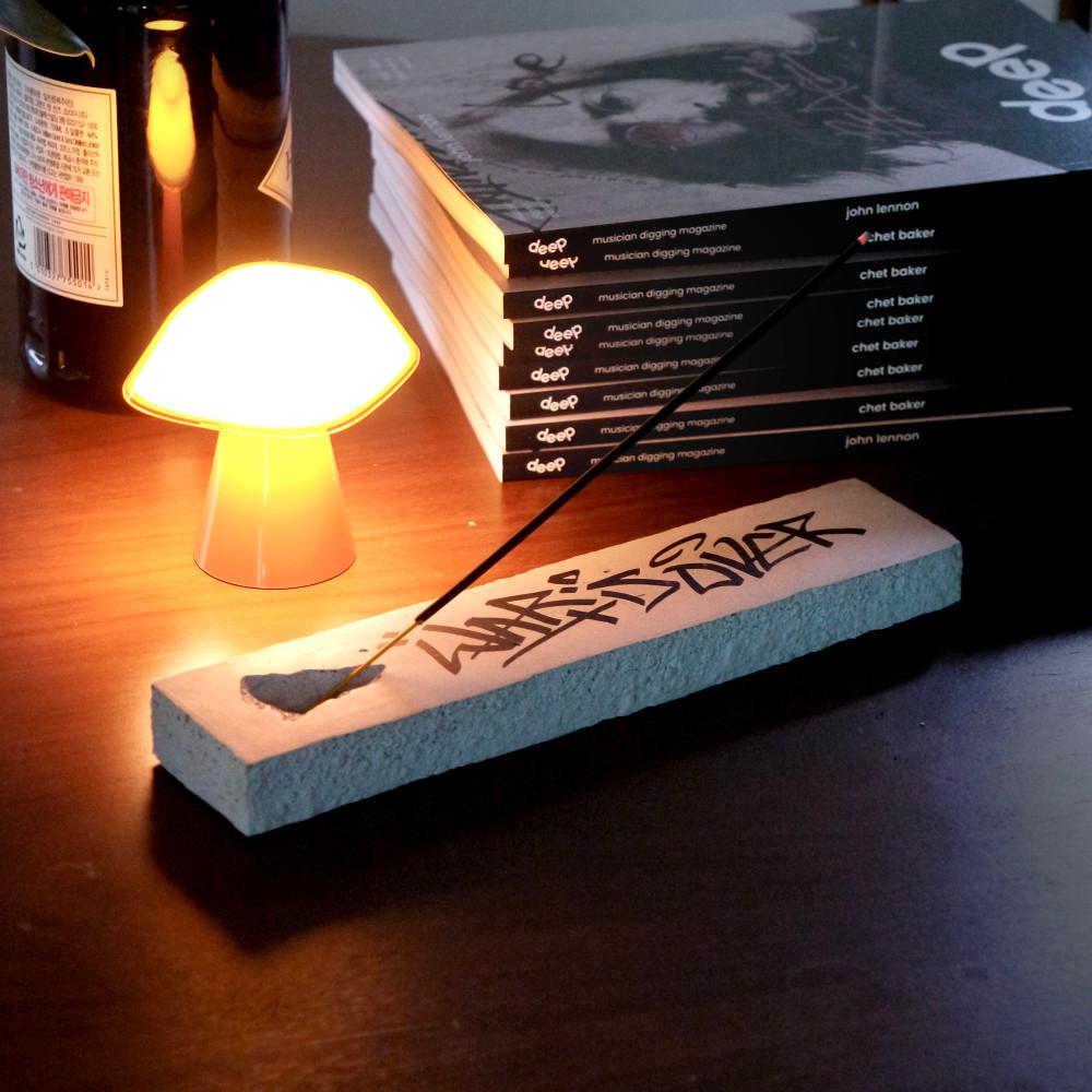 인센스 홀더 시멘트 매거진딥 존 레논 벽화 핸드메이드 인테리어소품