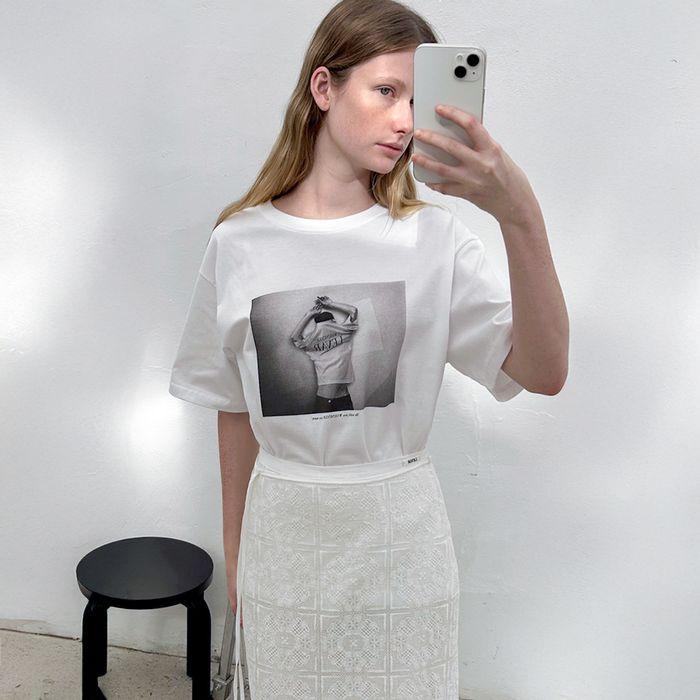 [4차] Levar Portrait Half T-shirt - Off White