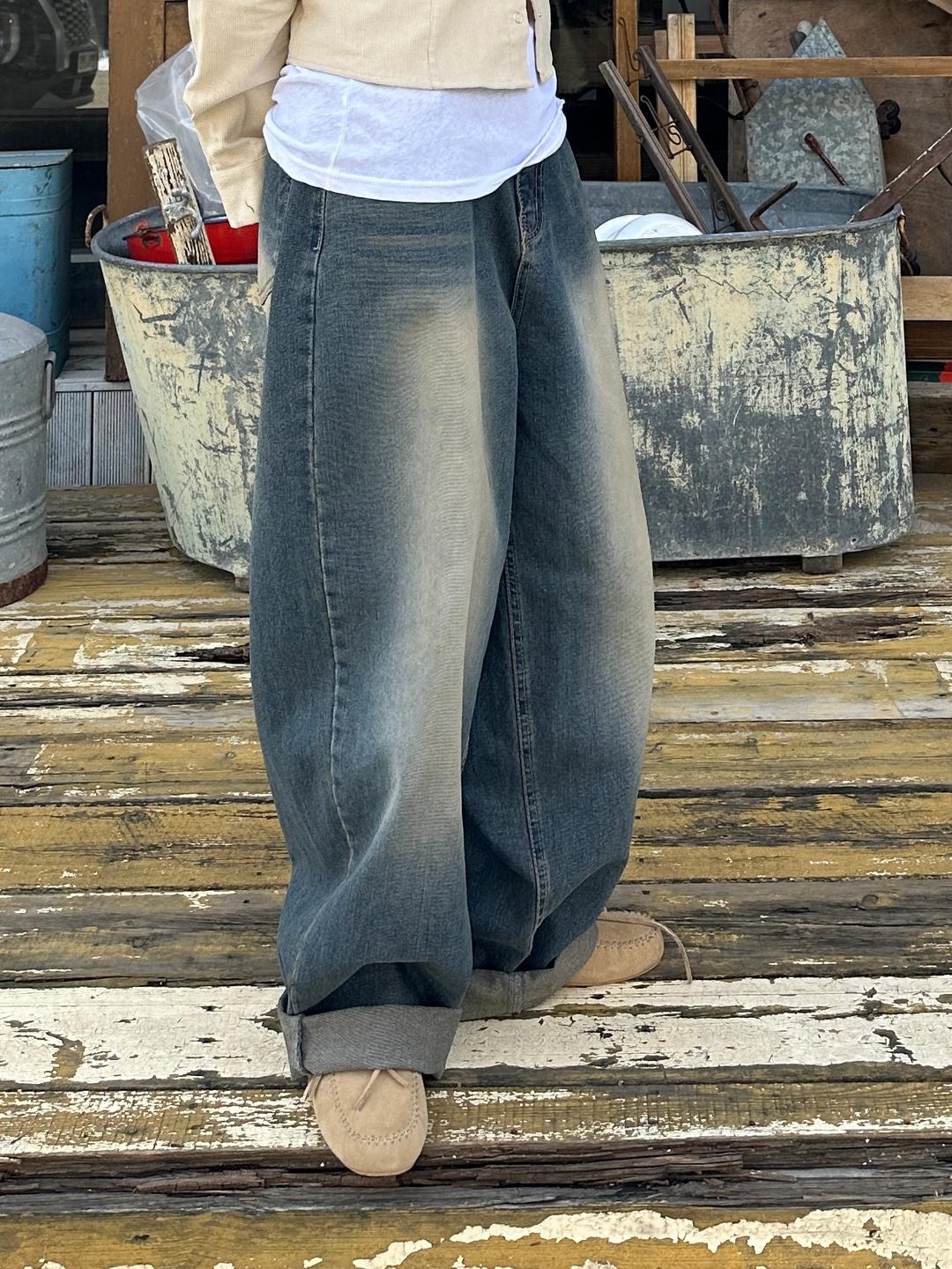 Sand wide denim pants / 샌드 와이드 데님 팬츠 빈티지 워싱 루즈핏 청바지