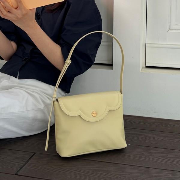 BLOOM BAG_BUTTER
