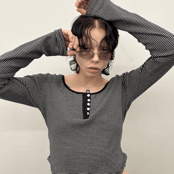 Stripe button scoop neck long sleeve top black