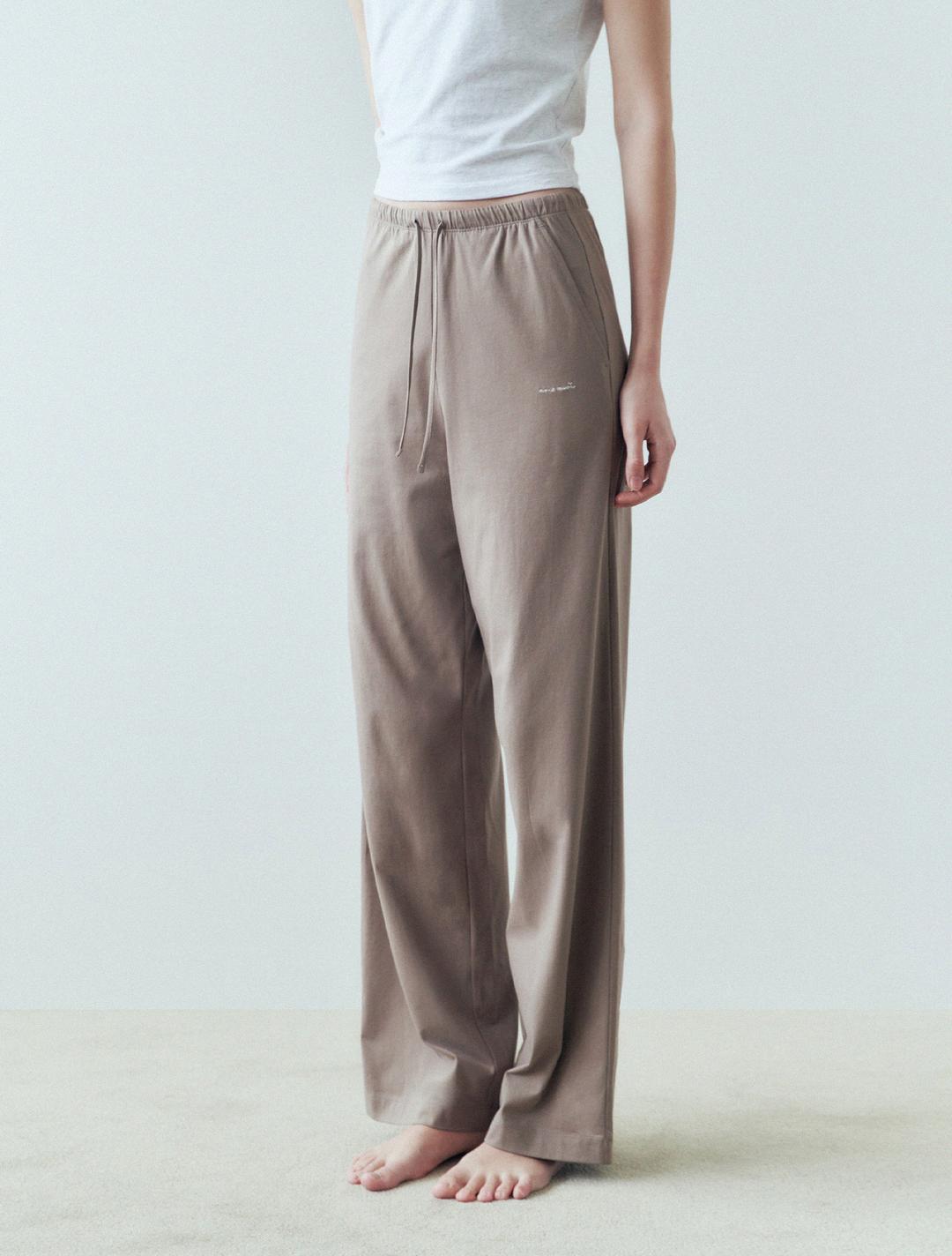 에센셜 오가닉-코튼 릴랙스드 팬츠 (브라운)