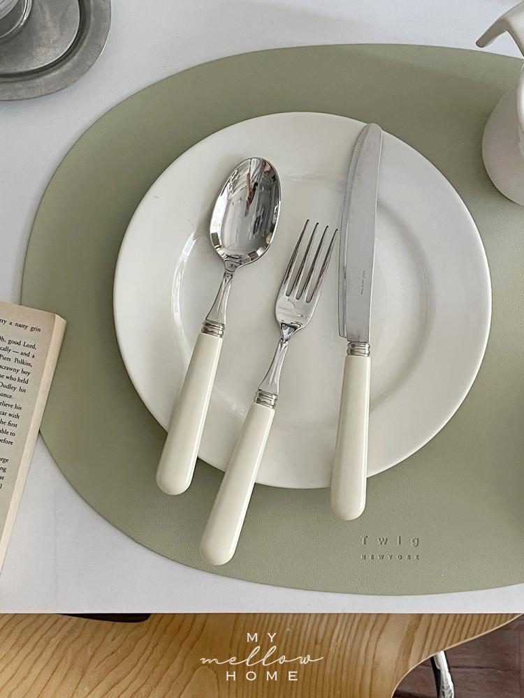 아베르트 뉴센나 빈티지 커트러리 아이보리 디너 스푼 포크 나이프 세트