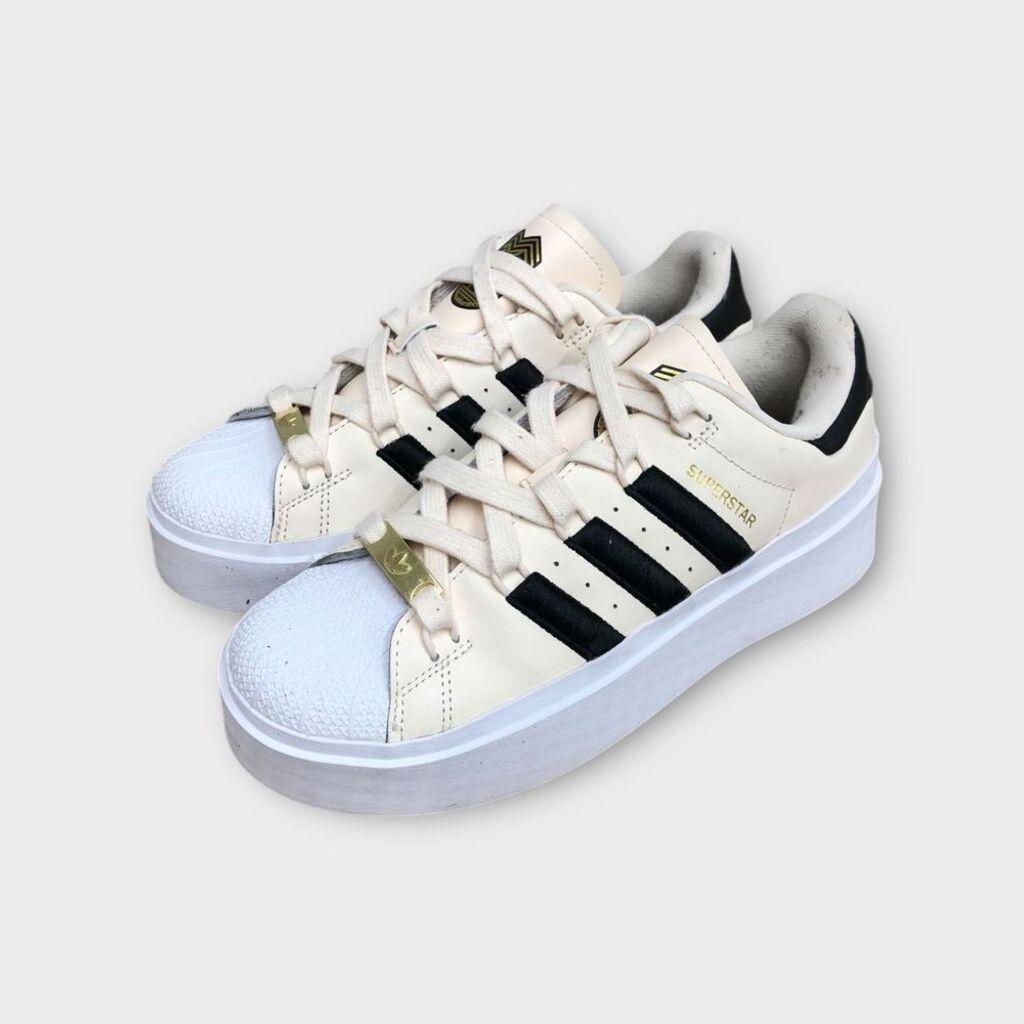 아디다스 슈퍼스타 보네가 240
