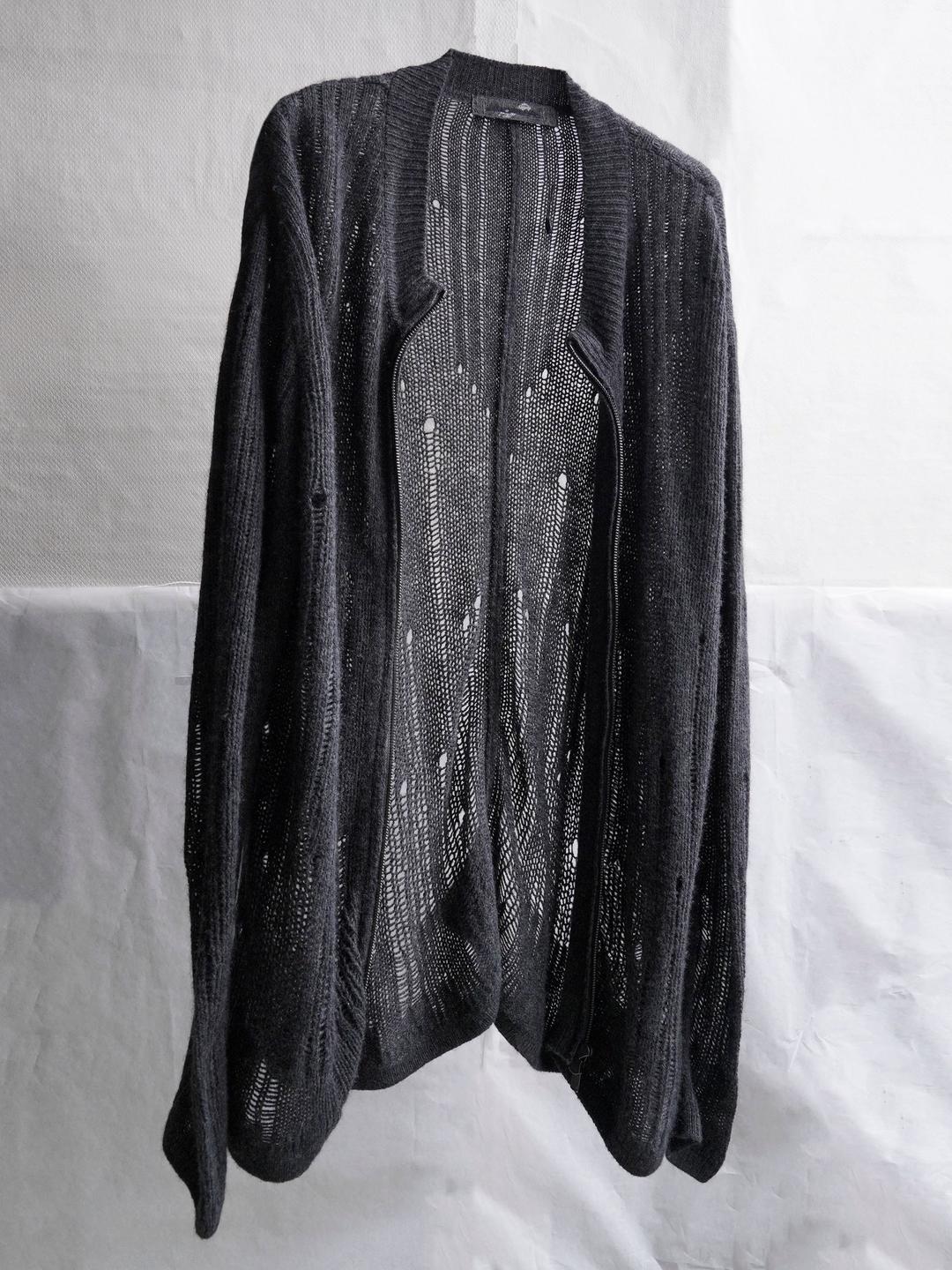 distressed zip knit / charcoal