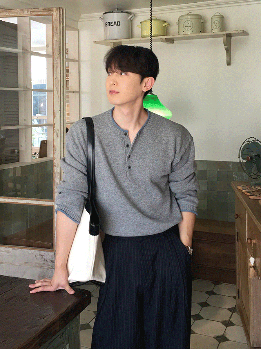 [그녀에겐 포근하게, 나에겐 든든하게] 리브 울 헨리넥 배색 니트