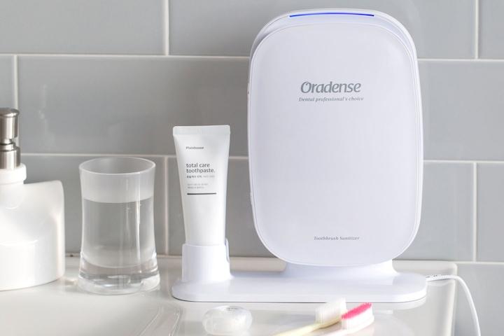 방열히터 완벽한 건조_스탠드, 벽걸이 겸용 심플 칫솔살균기