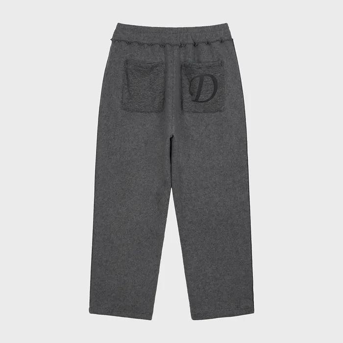 SMOOTH D LOGO KNIT PANTS IN CHARCOAL
