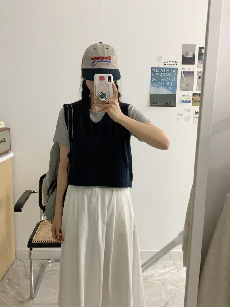 허그 베스트 니트조끼 네이비 오트 부드러운 기본 가을 크롭 라운드넥 레이어드 울