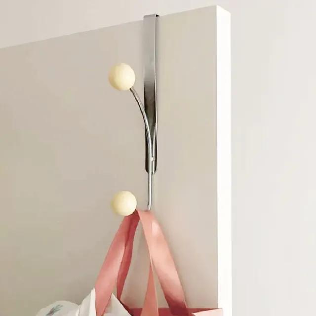 🙆🏻도어후크 무타공 문걸이 크림 행거볼💛 귀여운 2구 크림 볼 행거로 필요한 소품을 심플하게 정리!