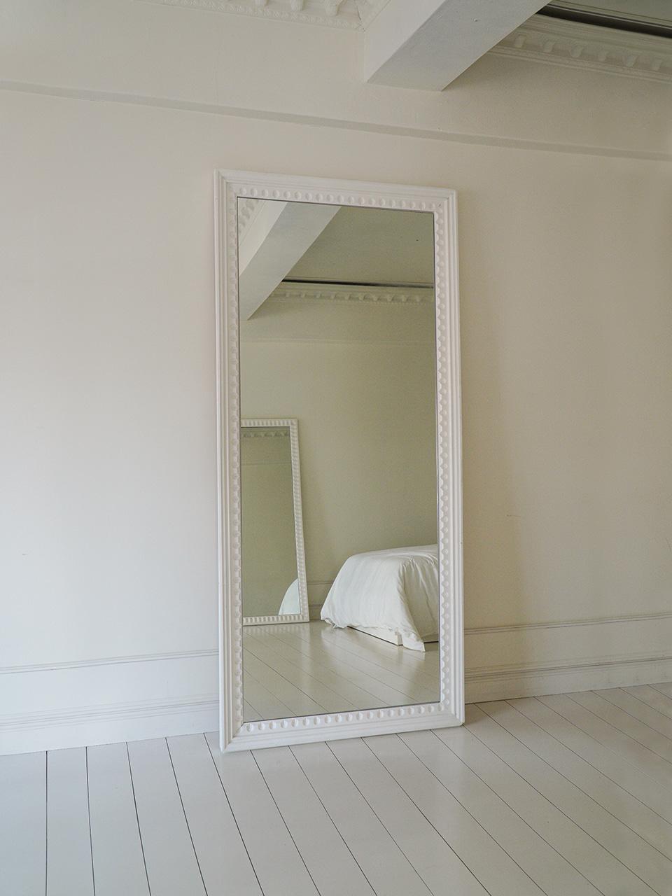 Molding Floor Mirror A