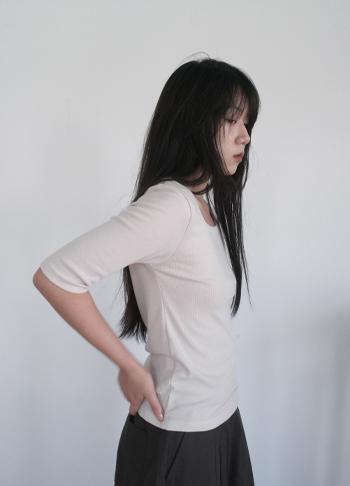 quarter square neck tee (6c)