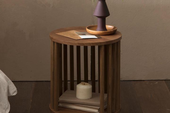 [5% 쿠폰][최종가 79,800원]알베로 북아메리카 소나무 원형 원목 침대협탁