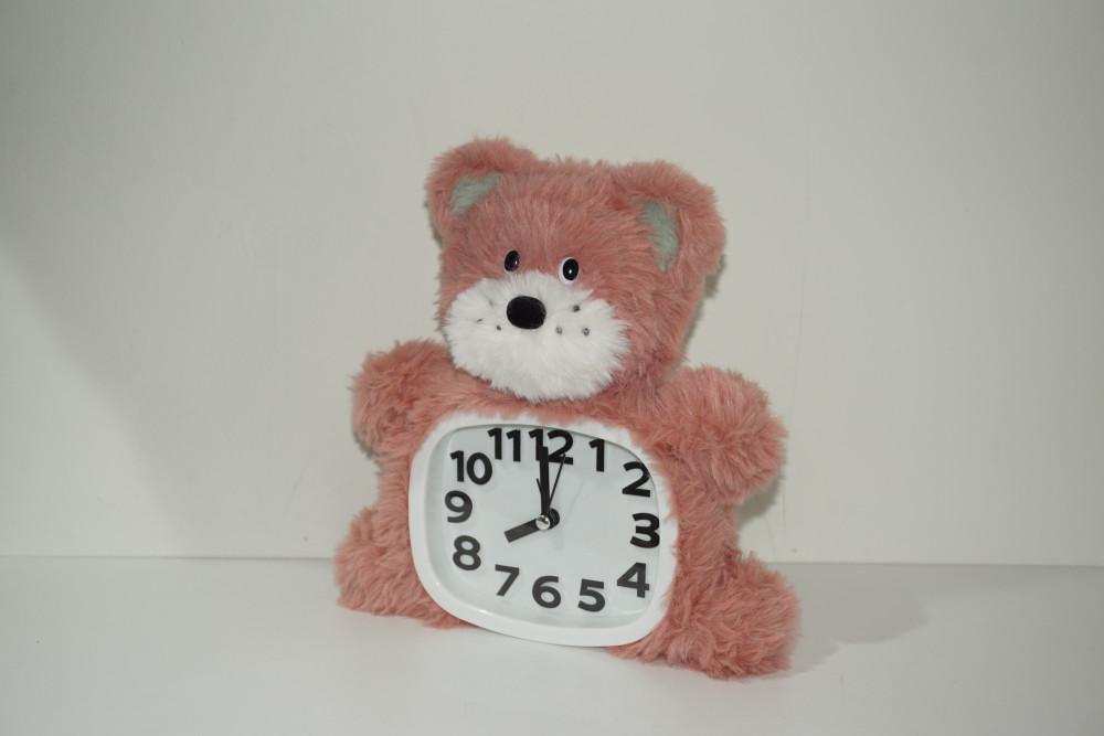 Strawberry Thinking Bear﻿ table clock