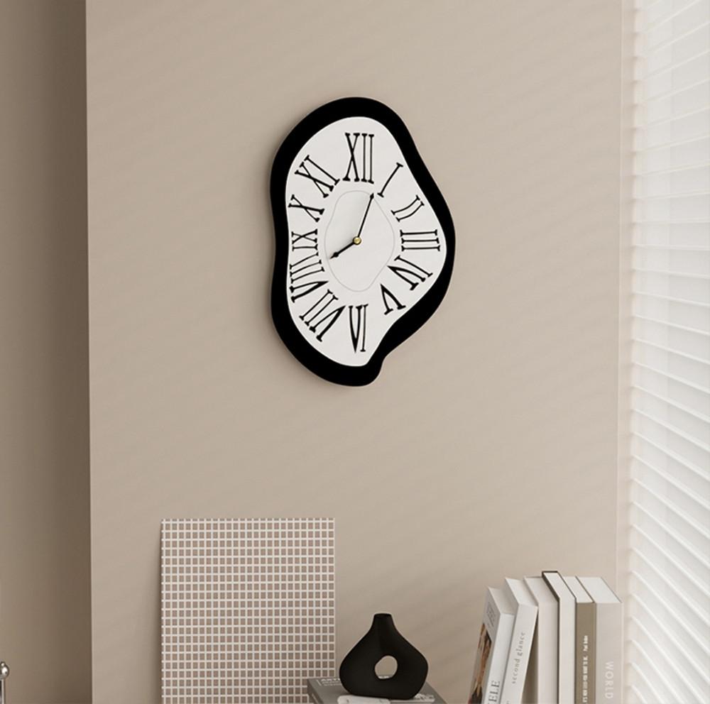 Melting Unique Clock 멜팅 블랙 비정형 시계