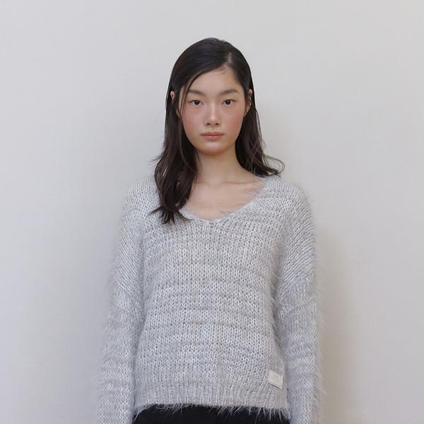 FUZZY V KNIT (MELANGE GREY)(11월 24일 예약배송)