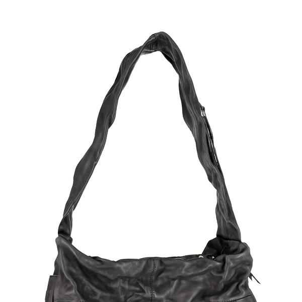 LUC02 BLACK