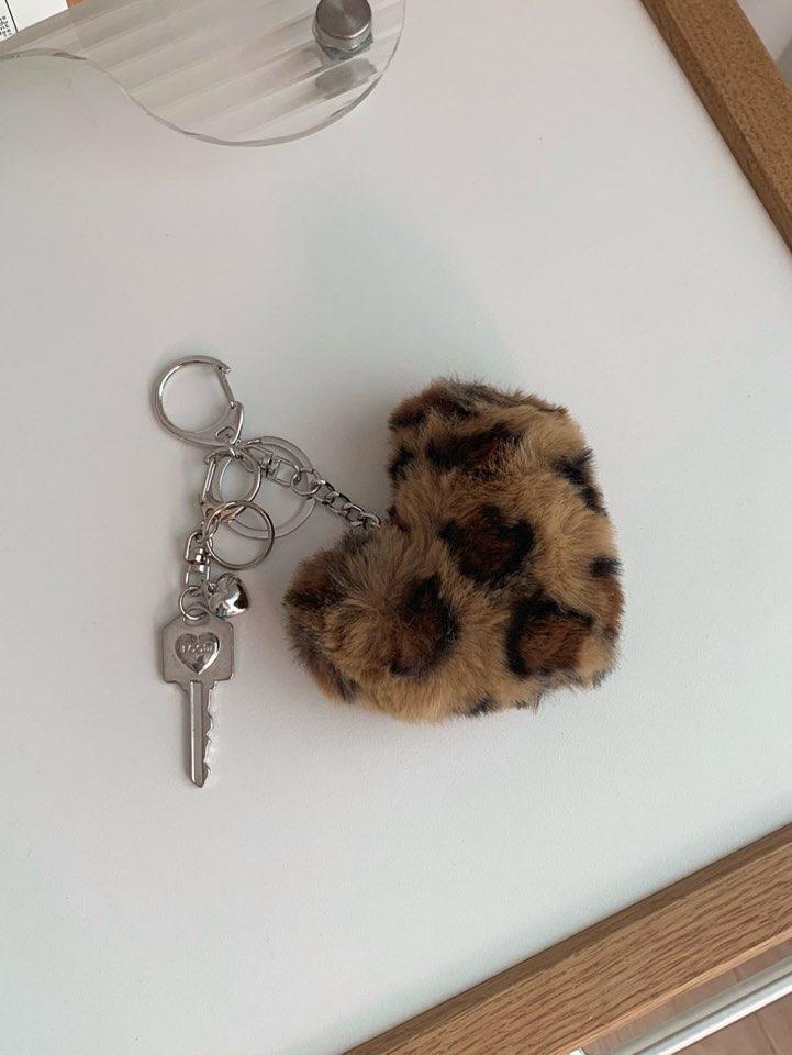Leopard keyring