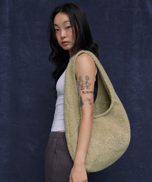 boucle pebble bag (GE)