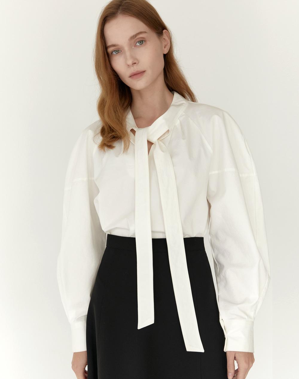 MOMET 로랑 타이 블라우스(아이보리)