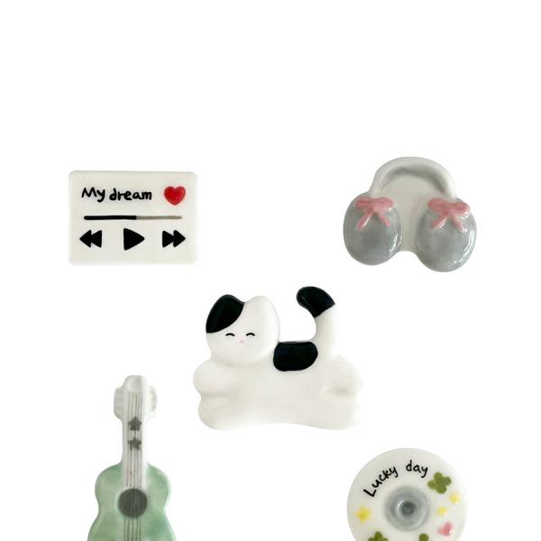 플리의 플레이리스트 브로치